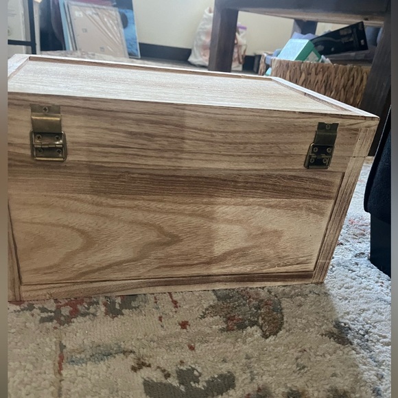 NWT wood box. “General store” - Picture 6 of 7